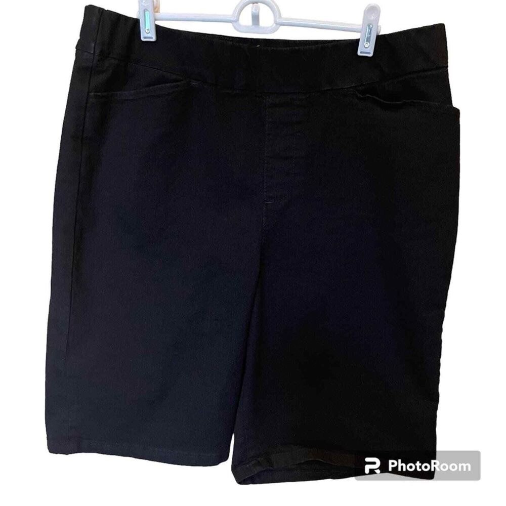 Chic Classic Collection Womens Black‎ Pull On Bermuda Shorts Size 16 AVG Stretch
